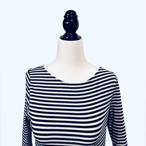 NWOT, Old Navy, 3/4 Sleeve Top, Medium, Black & White - Picture 3 of 8